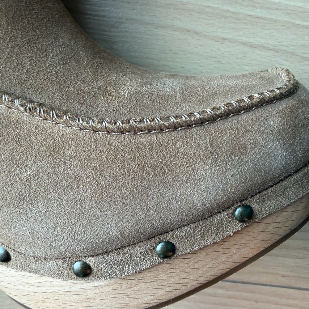 UGG Kouri Boot in Tan - Picture 9 of 11